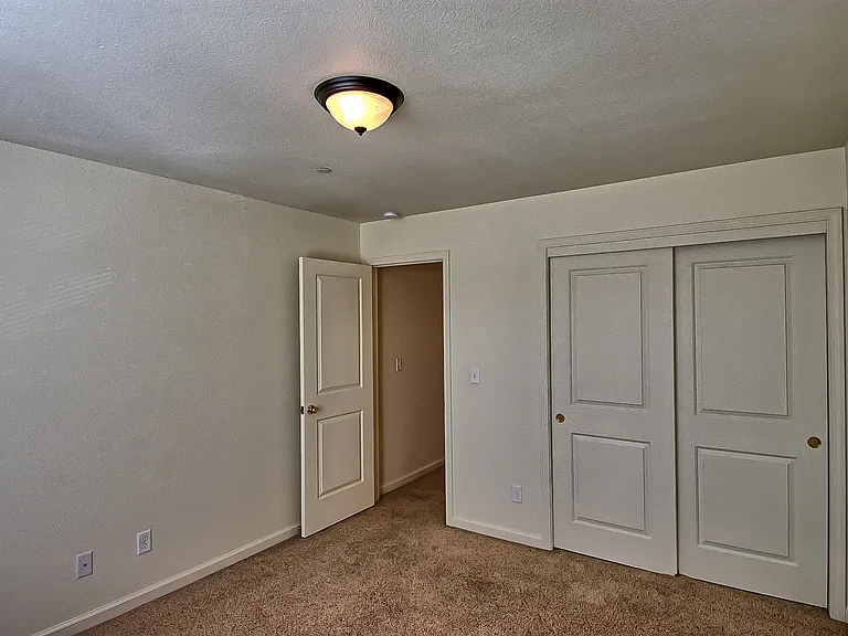 Degarmo Terrace Apartments — Photo 15