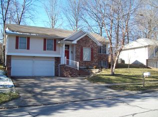 1609 E Cunningham Rd, Columbia, MO 65203