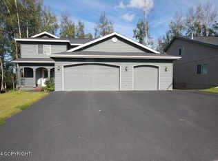 16189 Stineburg Dr, Eagle River, AK 99577