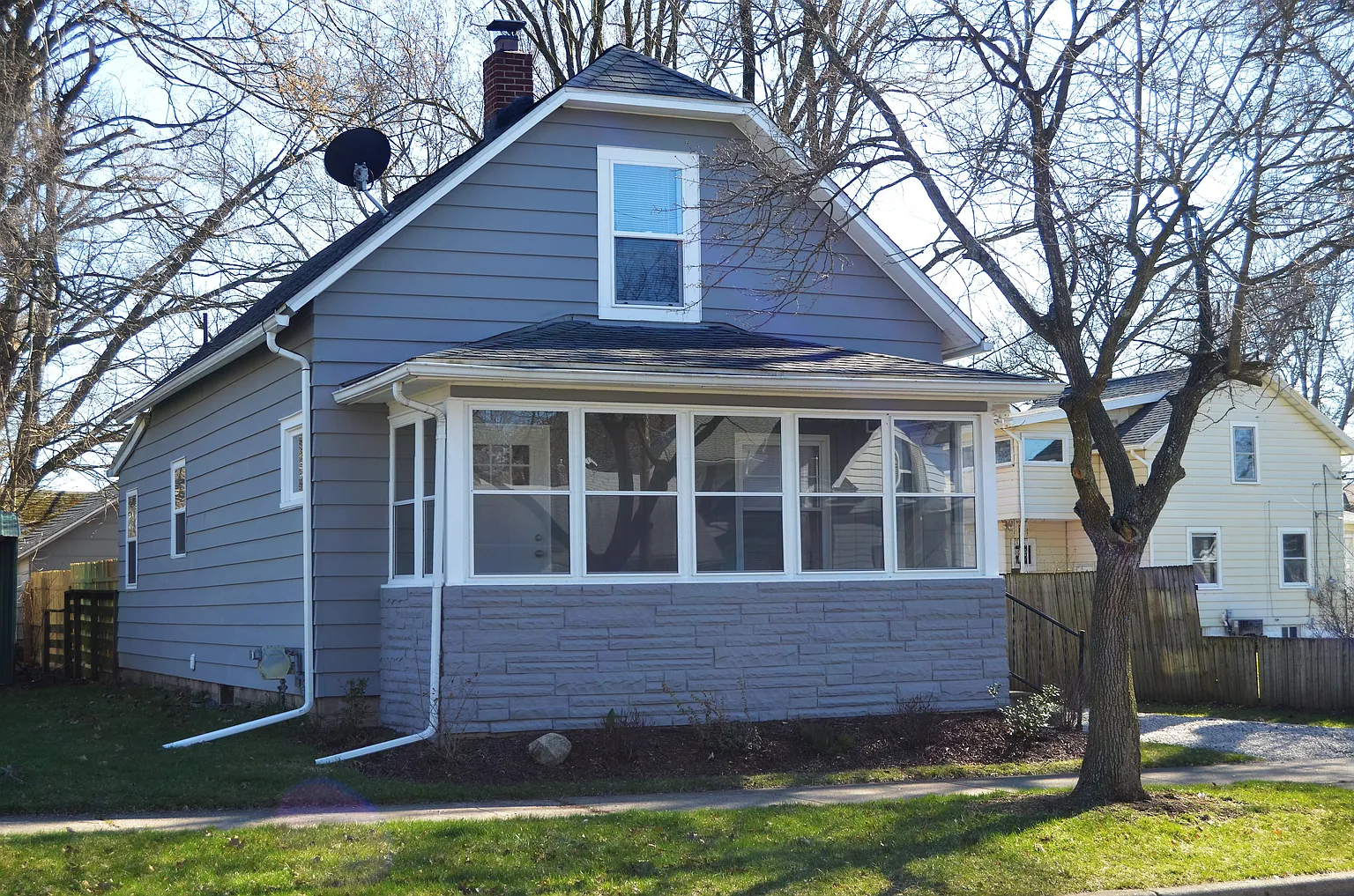 1807 Blakely Ave photo 1