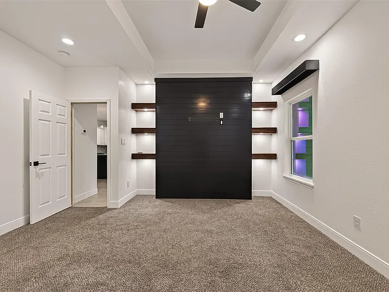 1343 Alpha Ln — Photo 32