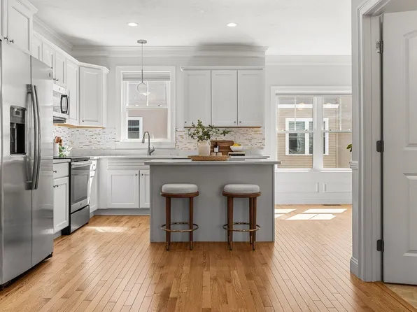 10 Milano Way, Salem, NH 03079