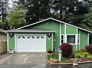 1484 Seacrest Ln, Brookings, OR 97415