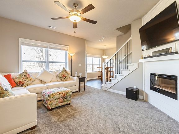 3rd image of 2858 NW Penny Ln