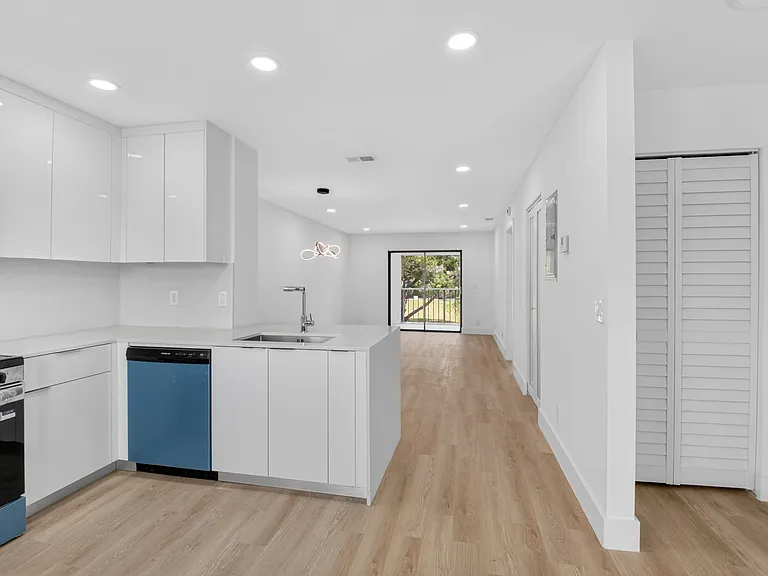Boca Villas — Photo 21