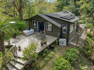 14032 Old Hwy SW, Vashon, WA 98070