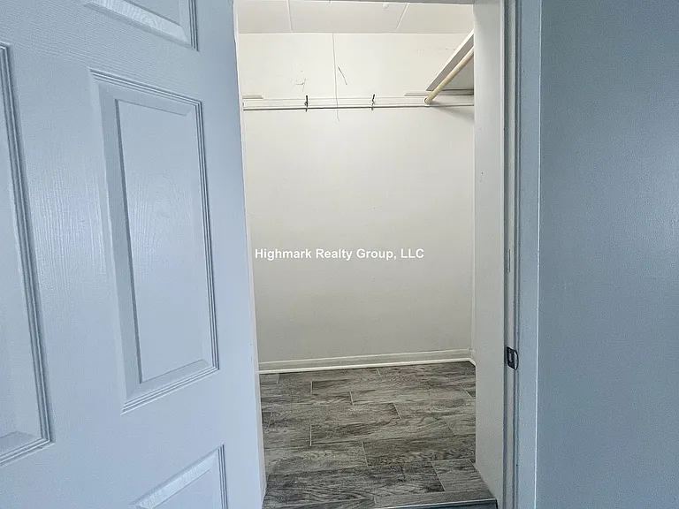 1320 Carol St #4 — Photo 6