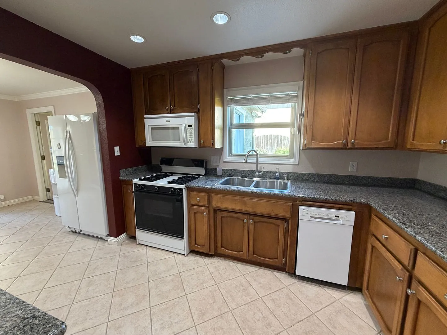3 bed/ 1 ba house -S Yuba City — Photo 3