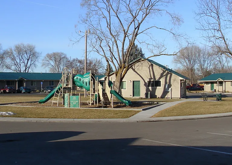 Riverbend Court — Photo 2