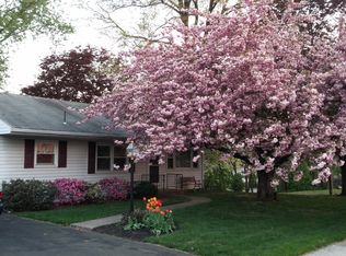 8 Spring Garden St, Elizabethtown, PA 17022