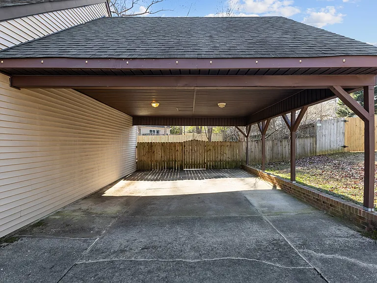 2321 Sierra Dr — Photo 29