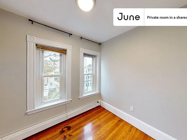 76 Easton St #A — Photo 3