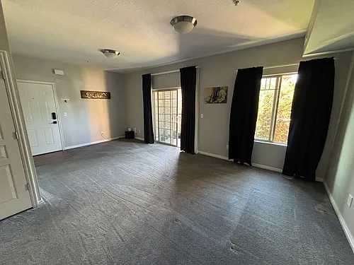 170 E Belmont Ave #9 Photo 1