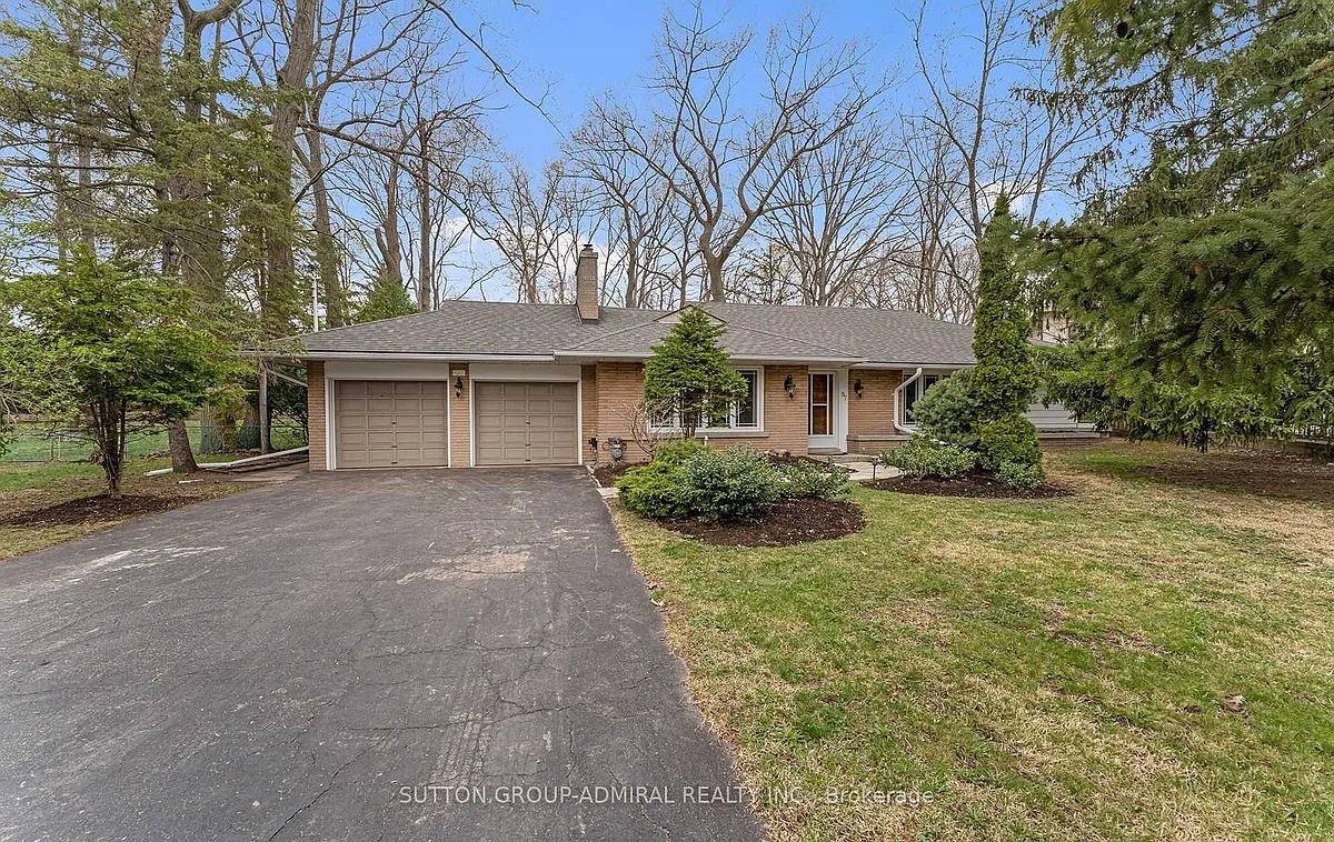 Building Photo - 97 Valecrest Dr