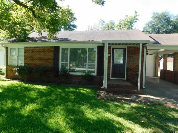 108 W North St, Lindale, TX 75771