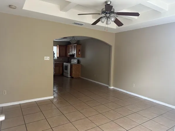 807 W Emerald Dr APT D, Pharr, TX 78577