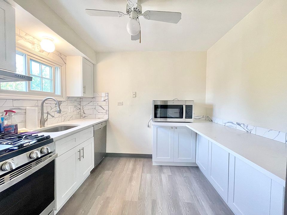1st image of 23 Park Ave #2F