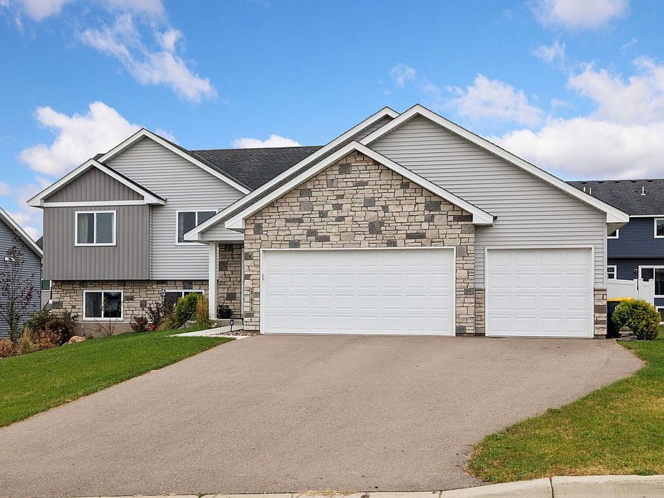 1st image of 27671 Oxford Ln