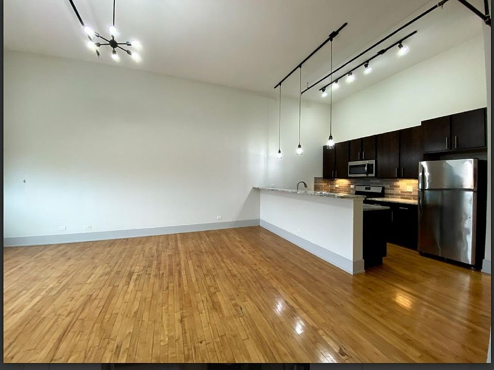 1st image of 1435 W 21st St #113