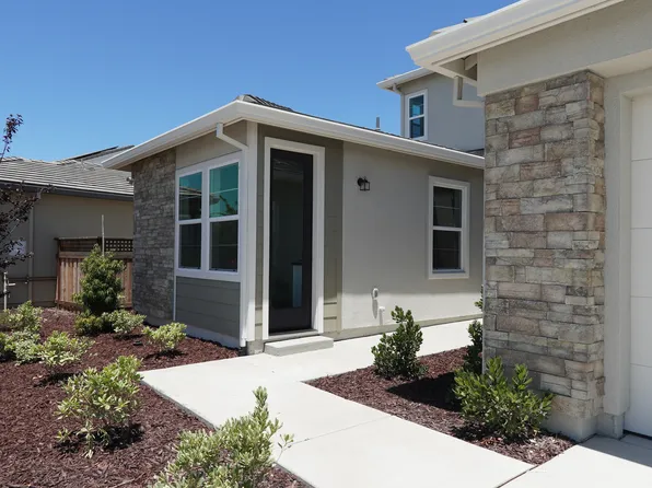 2803 Mulholland Dr #1, Lathrop, CA 95330