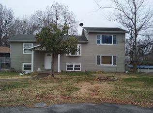 1210 Thompson St, Carterville, IL 62918