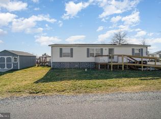 96 Country View Est, Newville, PA 17241