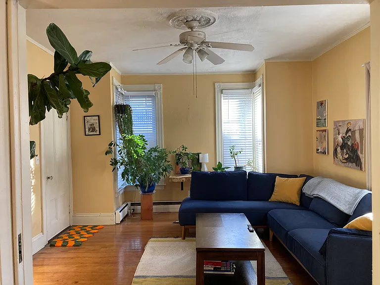 28 Violet St #1 — Photo 9