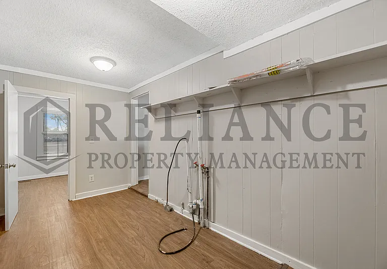 1501 S Walnut St — Photo 20