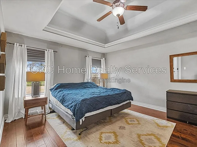 625 NE 23rd St — Photo 20