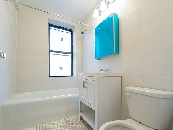 5th image of 420 Avenue F APT 6D