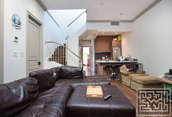 Rented by OGI Management | media 26