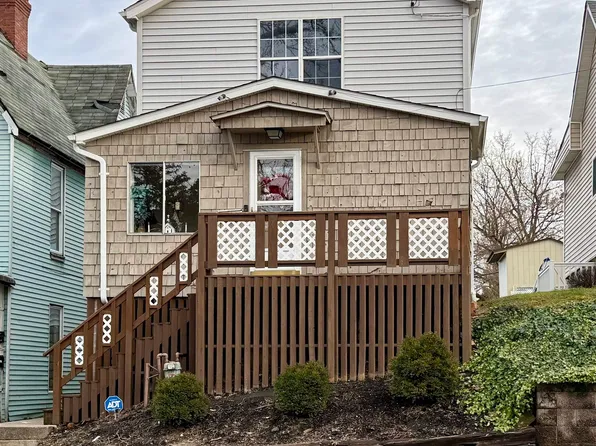 702 Gaston Ave, Fairmont, WV 26554