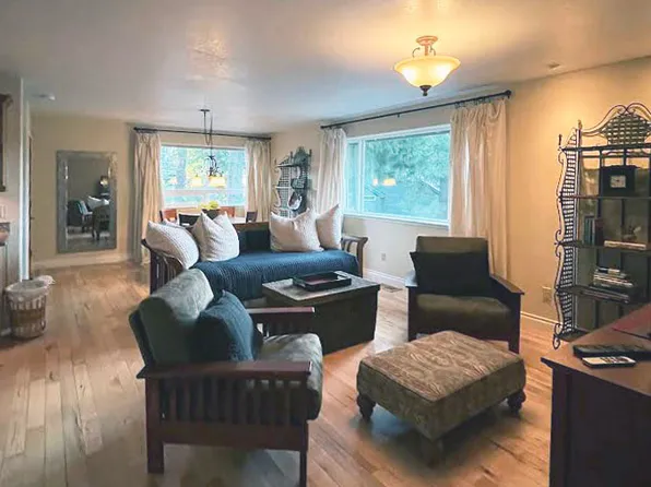 756 Michele Dr #2, Mount Shasta, CA 96067