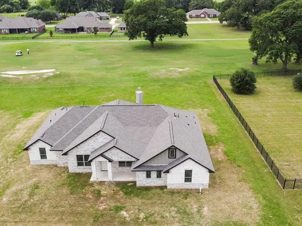 145 Hogan Lane, Hempstead, TX 77445