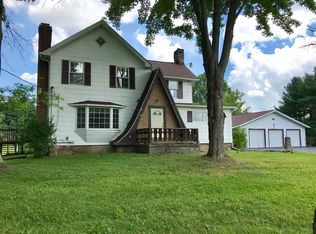 2656 Greenville Rd, Bristolville, OH 44402