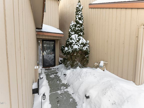 3rd image of 216 Harvard Road