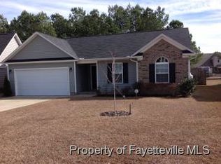 5645 Seafield Ln, Hope Mills, NC 28348