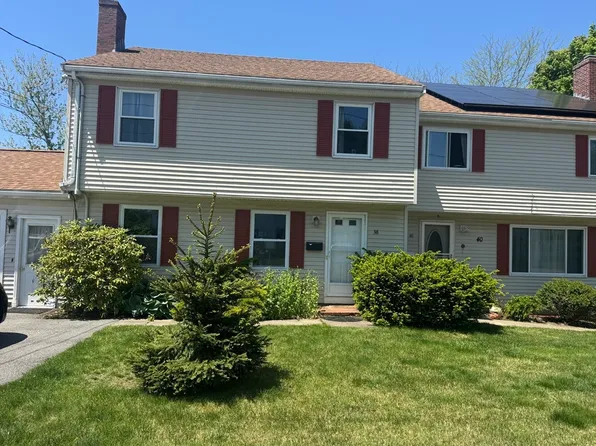 38 Crescent Rd Unit 38, Needham Heights, MA 02494