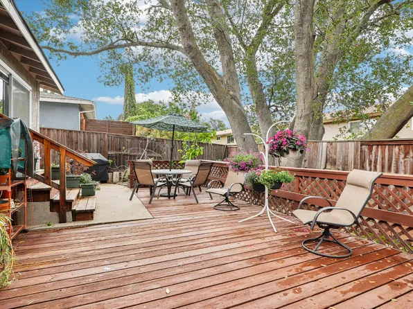 6942 Palmdell Way, Fair Oaks, CA 95628