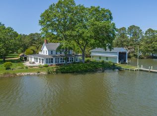 334 Woodas Creek Rd, Mathews, VA 23109