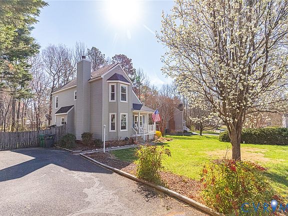 3rd image of 2317 Crickhollow Ct