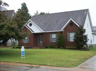 1408 Golf Course Dr, Jonesboro, AR 72404