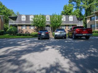 855 Vestavia Villa Ct APT C, Vestavia, AL 35226