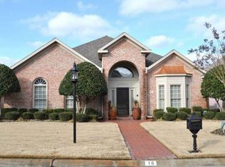 16 Carmel Valley Ln, Little Rock, AR 72212