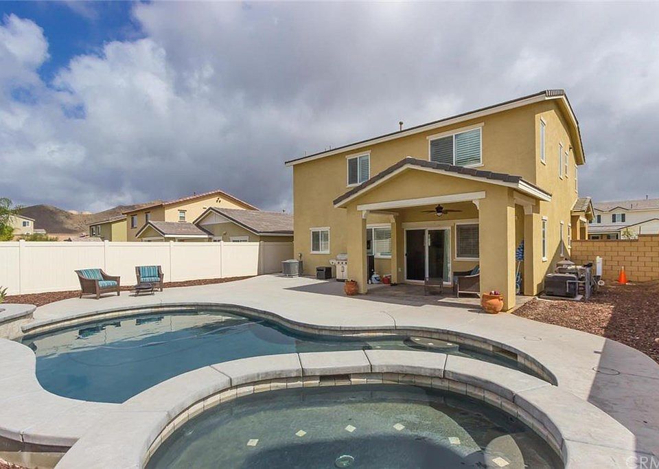 1st image of 35231 Angel Falls Dr