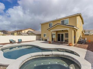 35231 Angel Falls Dr, Lake Elsinore, CA 92532