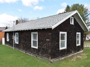 6707 E Lake Rd, Castile, NY 14427