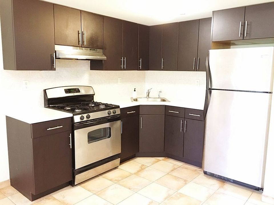 1st image of 2454 37th St APT 1F