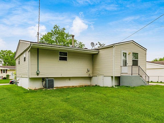4th image of 285 Imperial Dr