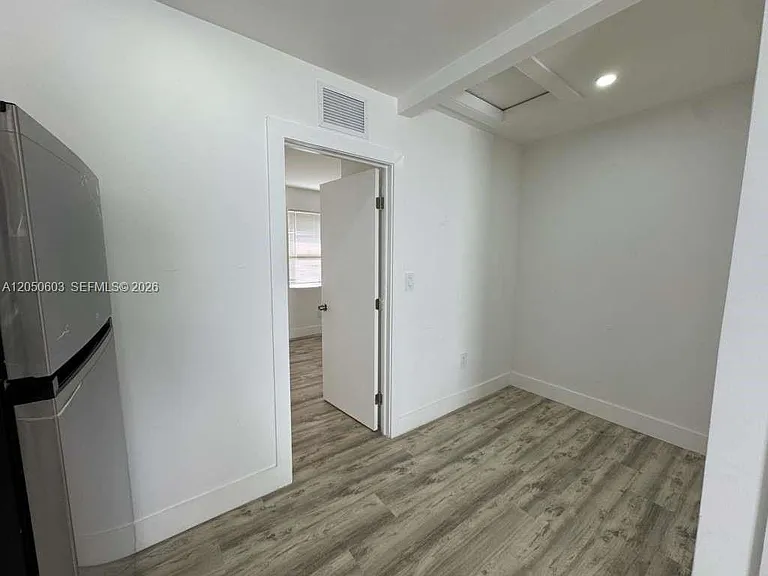 885 SW 29th Ave #3 — Photo 7